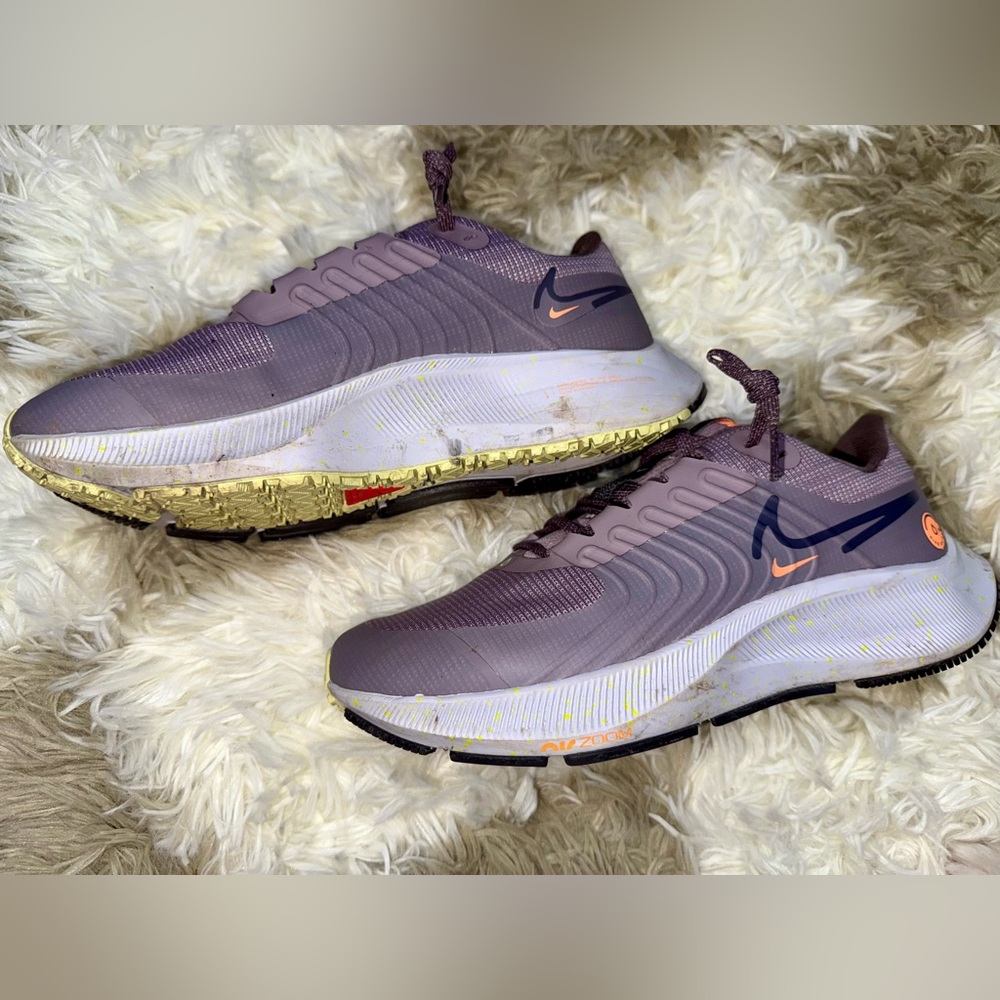 Nike air zoom Pegasus 38 shield running shoes in purple smoke - Picture 2 of 8